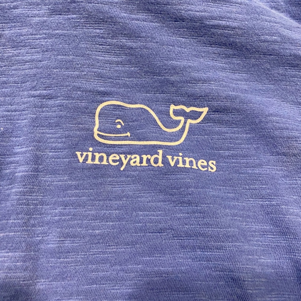 Vineyard vines long sleeve w hood